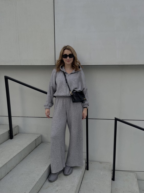 COMFYGREY1.jpeg